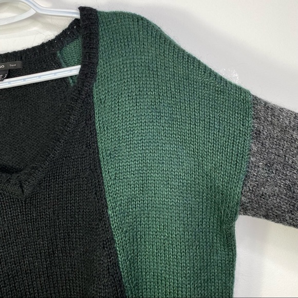Mango Colorblock V-Neck Wool Blend Sweater High Low Drop Sleeve Gray Green Black - Picture 11 of 15